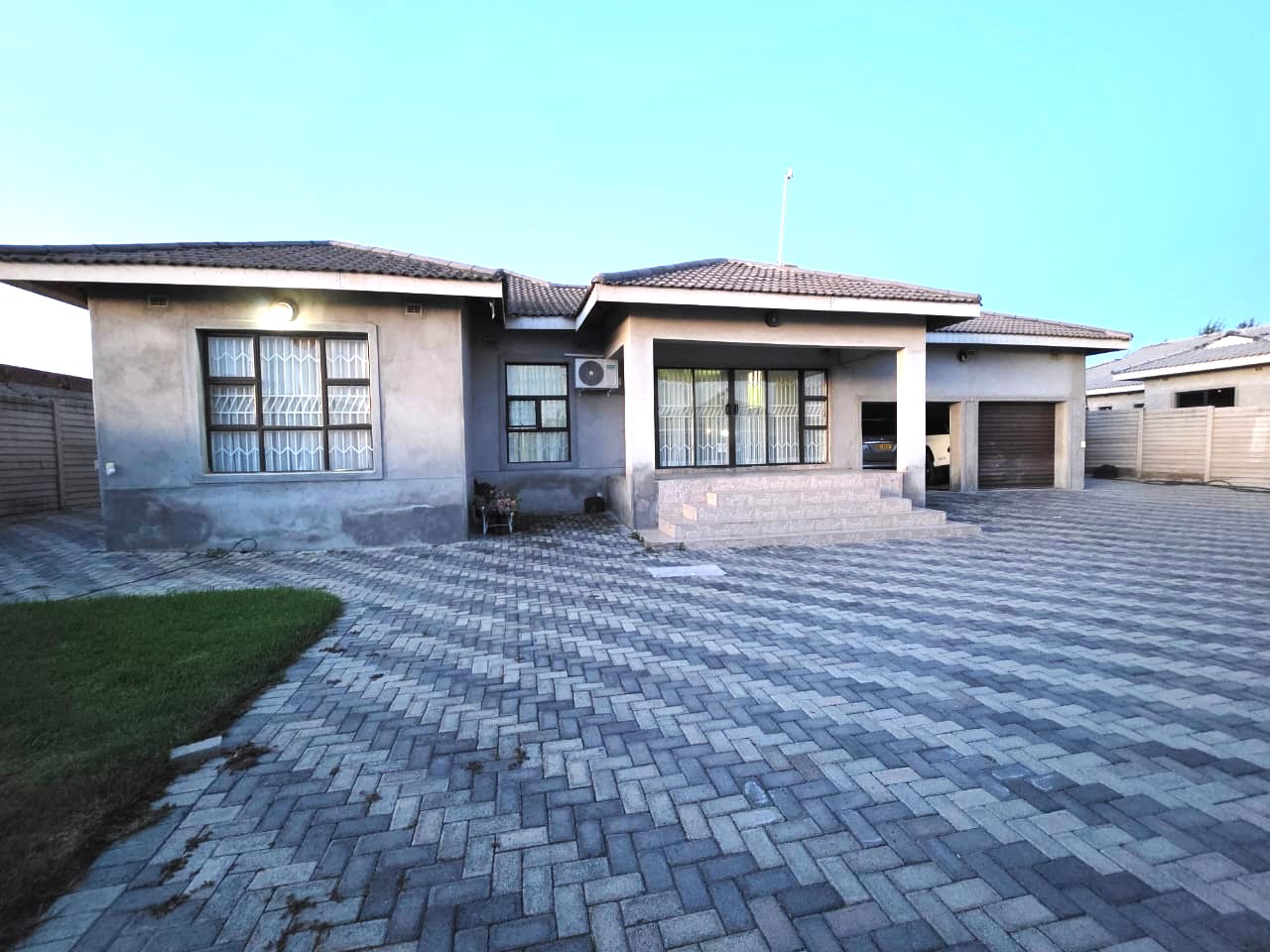 Rockview Park, Sunway City – Executive 4-Bedroom Home on 1,000sqm